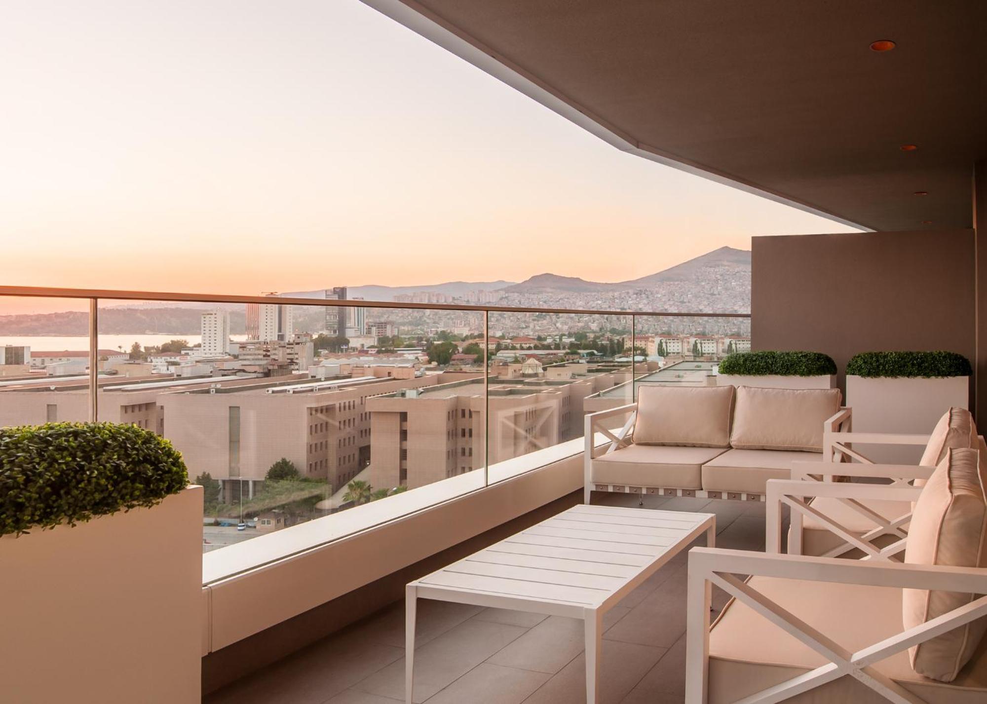 Four Points By Sheraton İzmir Exterior photo