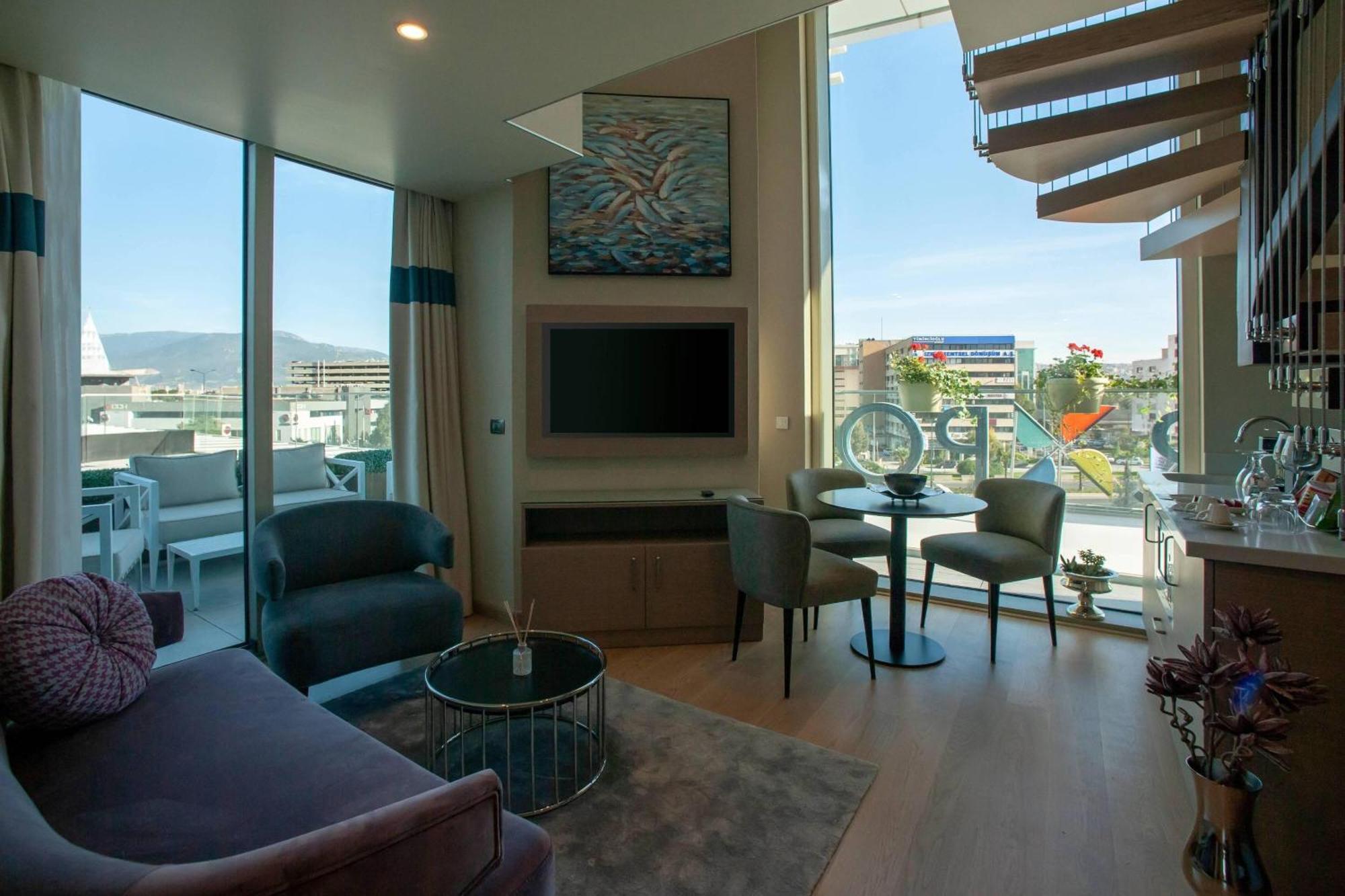 Four Points By Sheraton İzmir Exterior photo